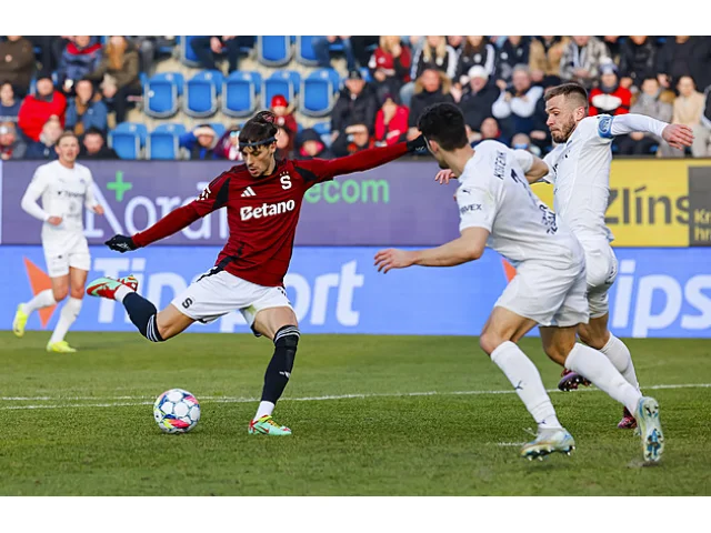 Slovácko - Sparta 0:0, málo fotbalu, žádné šance, hosté zaváhání rivala nevyužili