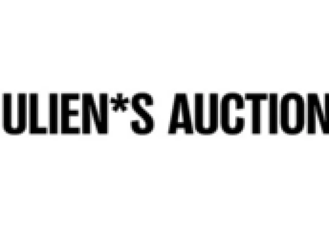 Smělý přepych: Bob Mackie, jevištní kouzlo a výběr z luxusních, na míru šitých oděvů