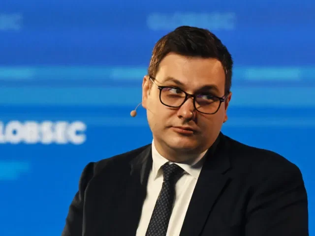 Nejen Turek, ale i Lipavský. Ministr zahraničí lituje starého příspěvku na sociální síti