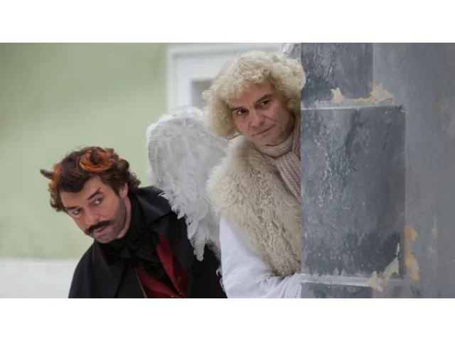 Válka o Anděla Páně pokračuje. Režisér Strach a scenáristka Konášová se soudí, kdo má na pohádce jaký podíl