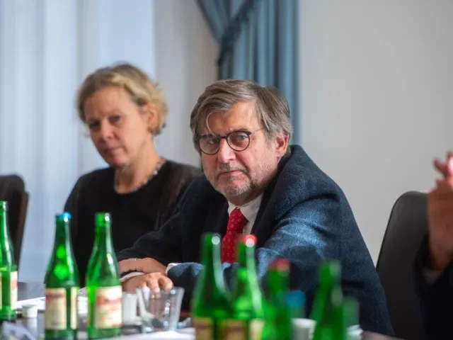 Koordinátor pro bitcoinovou kauzu Uhlíř končí. Jeho mise byla naplněna, tvrdí Decroix