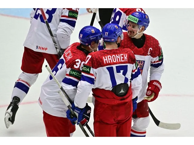 MS v hokeji ONLINE: Česko - Německo. Češi jdou do zápasu i s Kundrátkem a Laukem