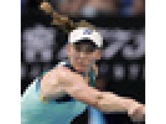 Rybakinová je na Turnaji mistryň v semifinále, Anisimovová udržela šanci