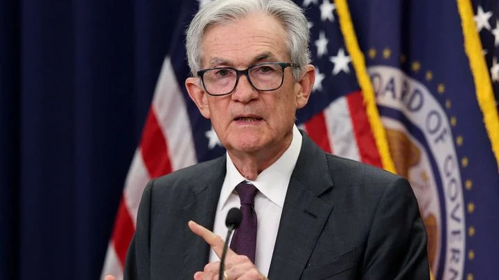 Americká centrální banka snížila základní úrokovou sazbu o čtvrt bodu