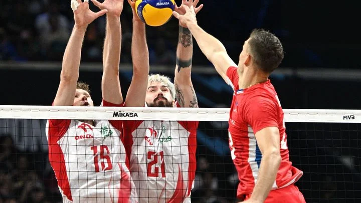 Polským favoritům sebrali set, na medaili ale nedosáhli. Volejbalisté končí čtvrtí