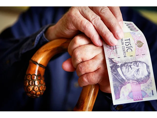 Důchody 2026: Kolik vám přidá valorizace a nový výpočet minimálních penzí