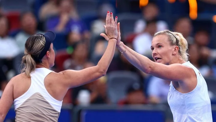 Září, ať už hraje s kýmkoliv. Siniaková slaví další titul, tentokrát s Australankou