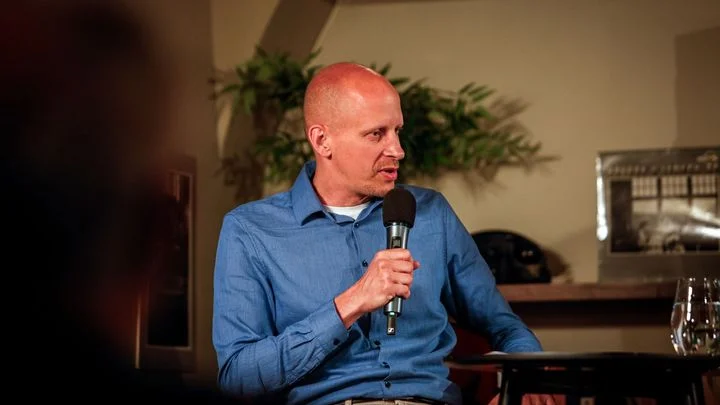 ŽIVĚ: Aktuálně z Knihovny Václava Havla: Před 30 lety skončila válka v Bosně