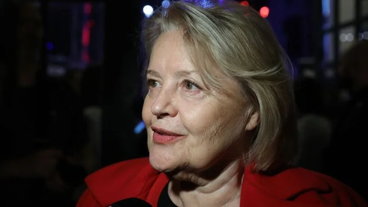 „Proč najednou lidé volí nevzdělané a přímo šílené politiky?“ ptá se Magda Vášáryová