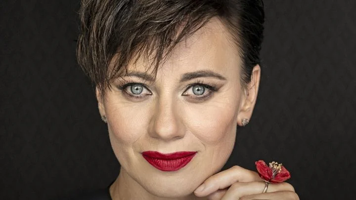 Dáša zpívá Hanu. V Obecním domě zazní nesmrtelné šansony Hany Hegerové