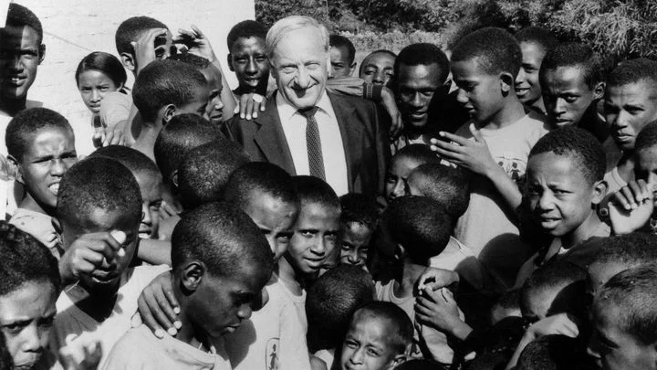 Rakouský šok: zakladatel SOS dětských vesniček Gmeiner týral a zneužíval malé sirotky