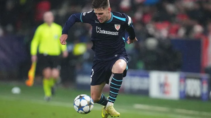 Staněk natáhl ruku až k Bratislavě, žasnou Španělé. Jinak ale Slavii vůbec nešetřili