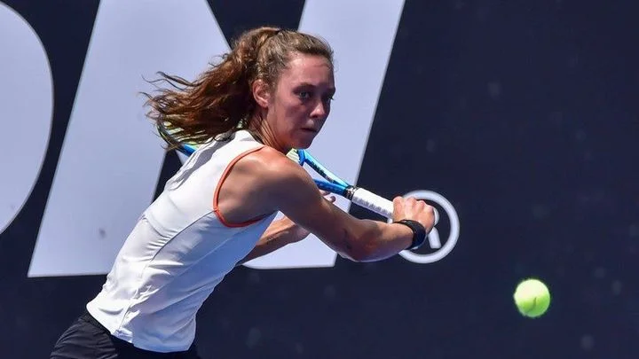 Další Češka už oslňuje na elitním okruhu. A hned ji čeká souboj s krajankou