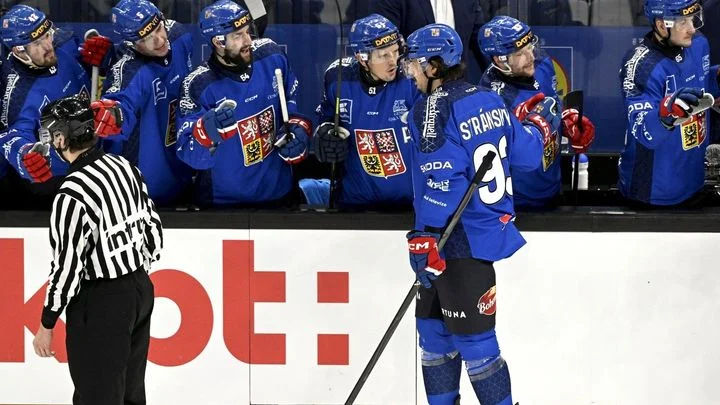 Modré dresy přinesly zlom. Češi poprvé v sezoně vyhráli, odneslo to Švýcarsko