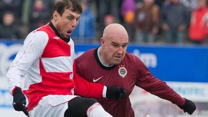 Trval vytočil sparťanského majitele Macha doběla. Při povodních ho málem smetla vlna