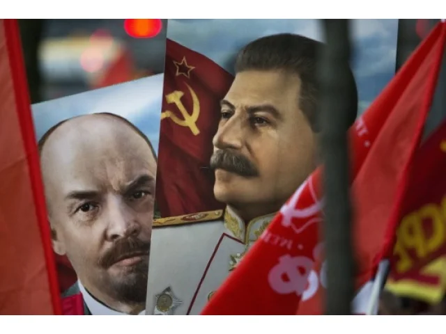 ÚS odmítl návrh na zrušení zákazu propagace komunismu