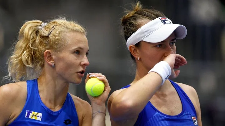 Slavný český debl už zase společně září. Krejčíková se Siniakovou prošly do finále