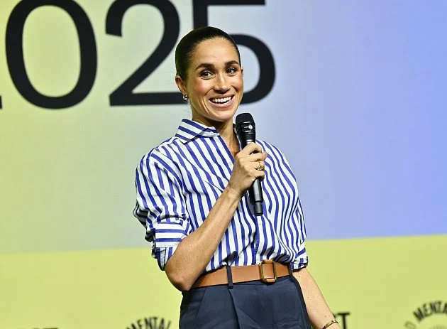 Otec vévodkyně Meghan přišel o nohu. Z nemocnice poslal dceři vzkaz