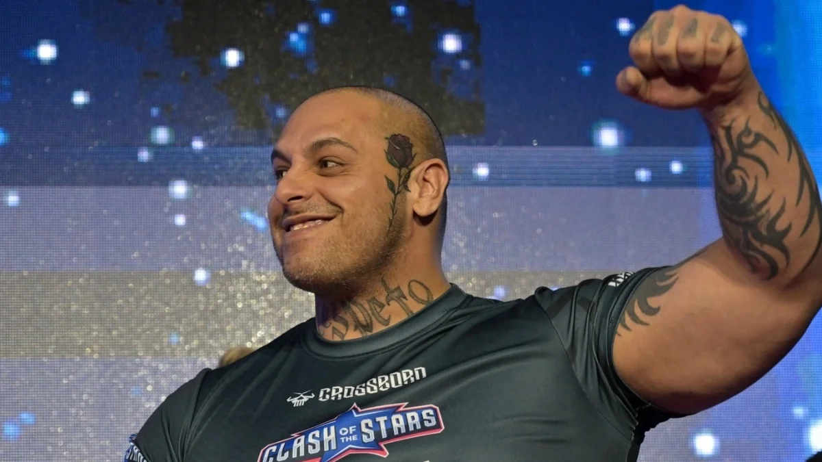 Clash 14: Jaroslav Kotlár padl podezřele rychle. Le Symu se to vůbec nelíbilo