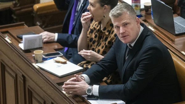 Turek jako jediný z kandidátů na ministra nepřijde za Pavlem. Prý kvůli vyhřezlé ploténce