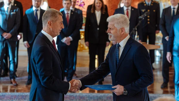 Česko má nového premiéra. Jaké budou první kroky Babišovy vlády a proč je pro něj důležitá Evropa?