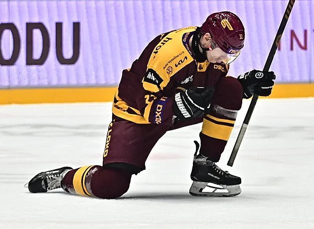 Jihlava vyhrála desátý zápas v řadě a vede o bod před Slavií, Zlín na dně