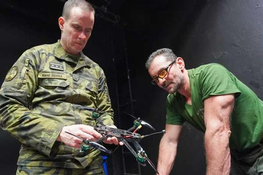 Černochová se loučila do kamer, její policie zatím zasáhla spolek spojený s Řehkou