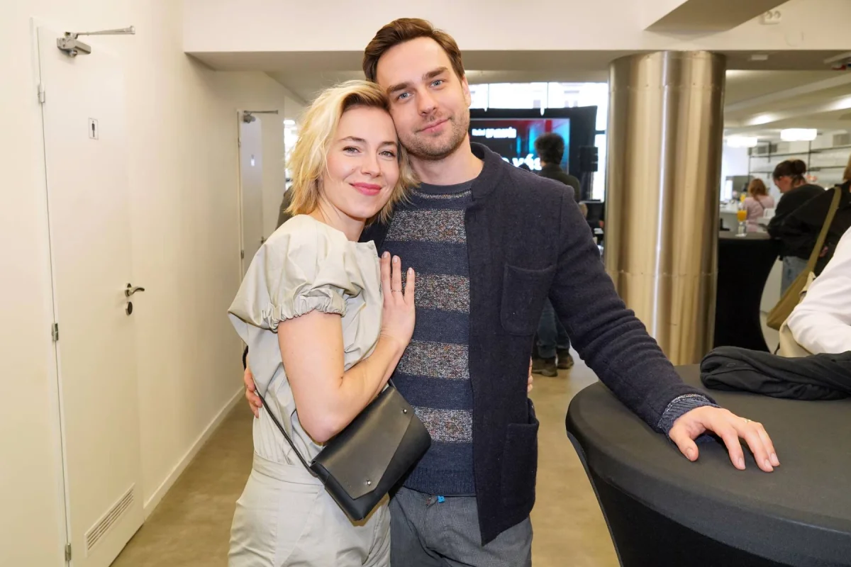 Ondřej Rychlý a jeho divoká domácnost s herečkou ze ZOO: Dvě děti, nahrávání ve skříni a hovory do 4 do rána