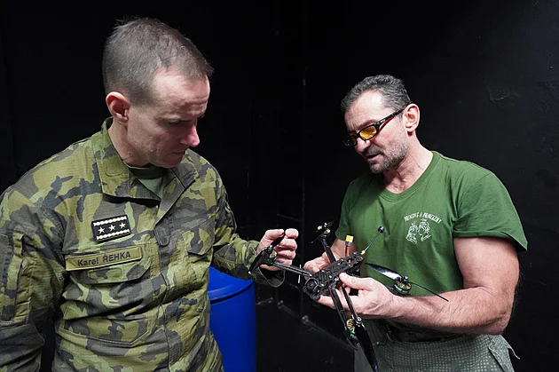 Přestaňte mě urážet, vzkazuje Černochová kritikům po zásahu kvůli sbírce na drony