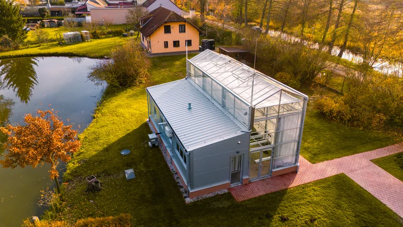 Ve Vodňanech vyrostl pavilon pro aquaponii a chov ryb v uzavřeném cyklu