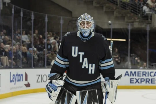 Brankář Vejmelka byl při výhře Utahu nad Seattlem první hvězdou zápasu