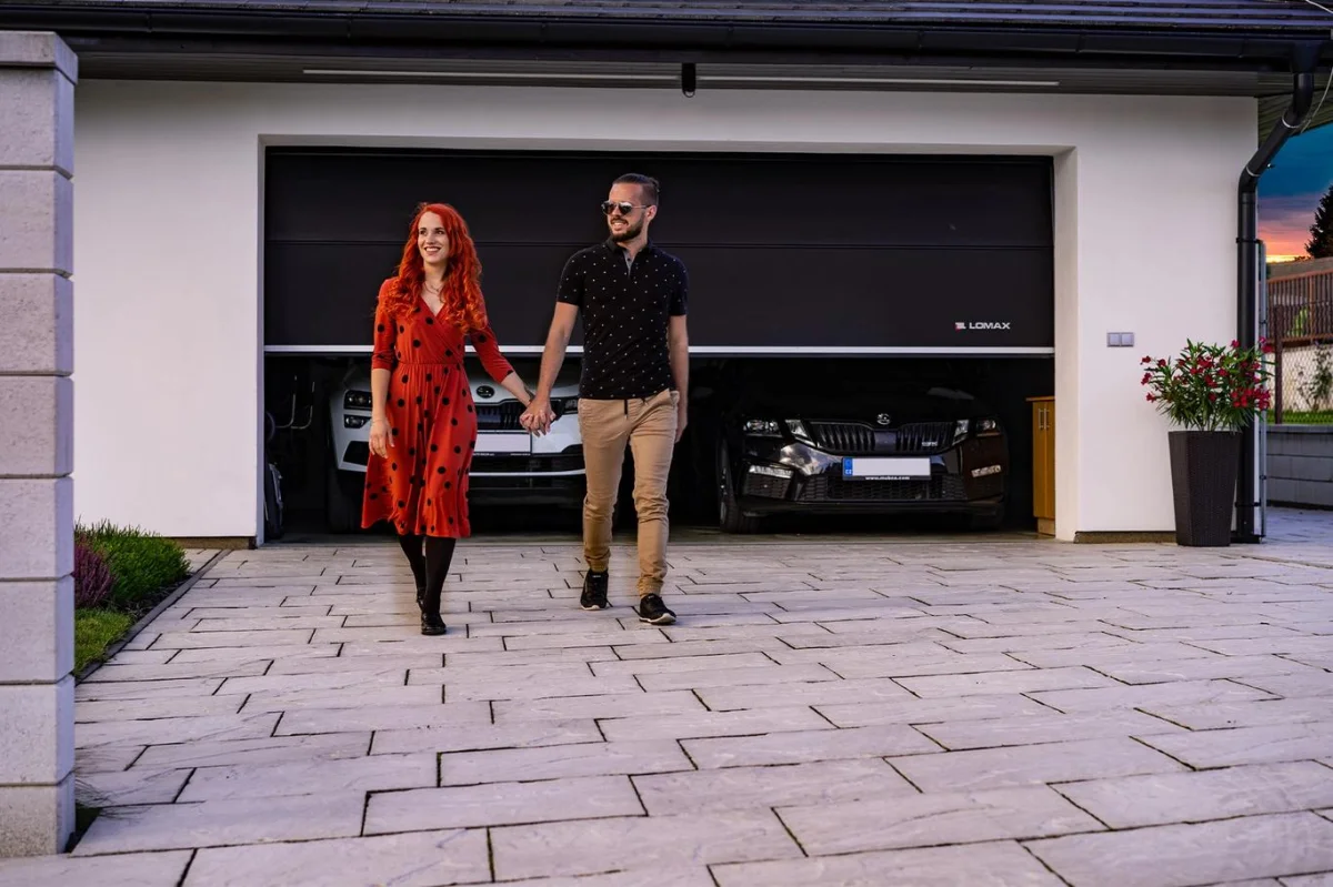 Nepodceňujte zabezpečení garáže. Po překonání vrat mohou mít zloději snazší přístup do domu