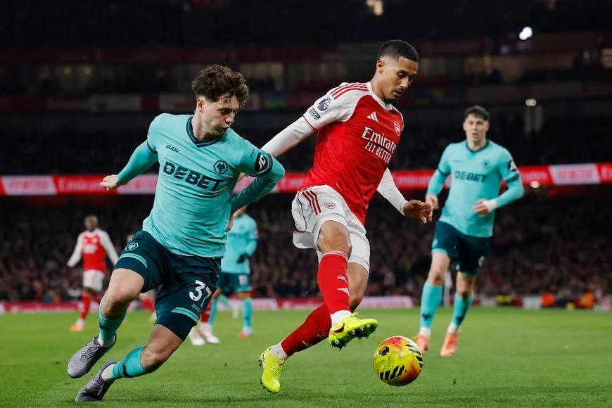 Zlomená srdce Vlků, Krejčí terčem nebývalé kritiky. Zničený Čech už se těší na únik