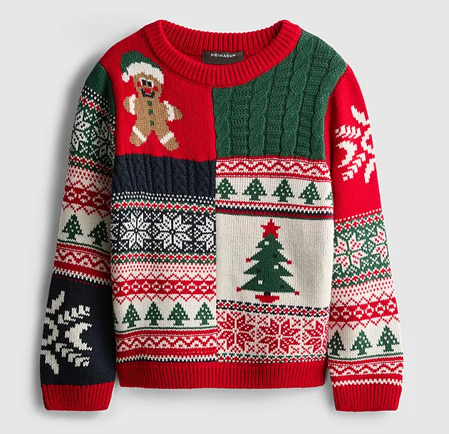 Svetry, které musíte mít. Čtveřice outfitů jako stvořených pro zimu