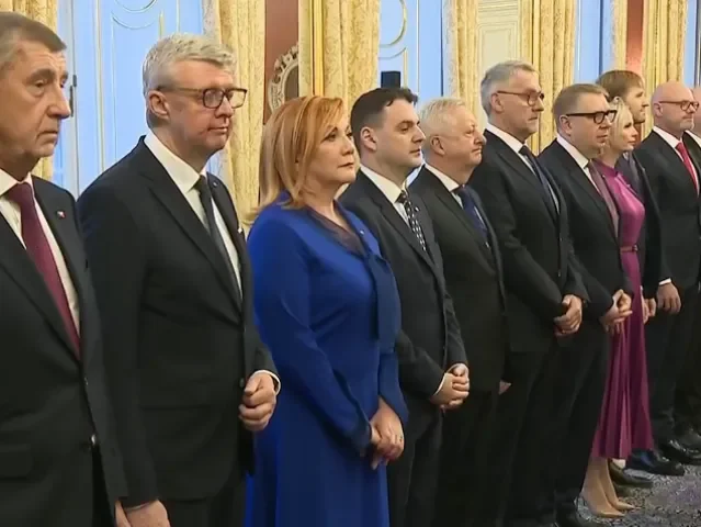 Vláda Andreje Babiše byla jmenována, kabinet se opírá o většinu 108 hlasů