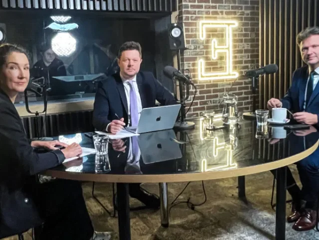 Česko a Slovensko píší novou kapitolu, míní Vondráček. Svárovská má připomínky