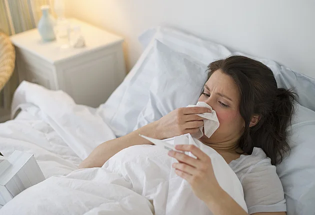 Česko zasáhla epidemie chřipky. Virus útočí rychle a snadno se šíří