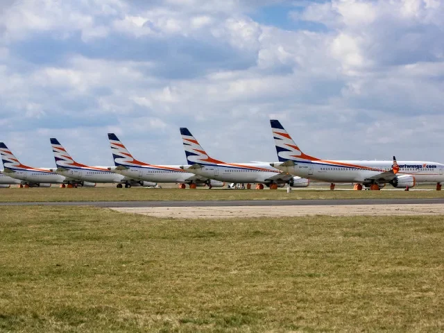 Cenová válka dopravců. Letenky z Prahy zlevňují, do New Yorku se dostanete i pod 9 tisíc