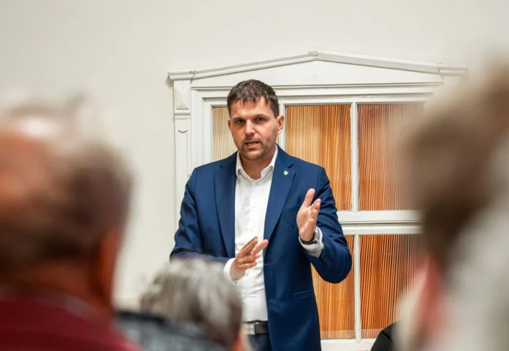 Česko přijde o silný hlas. Varuje Hladík u zastupování země slovenským ministrem