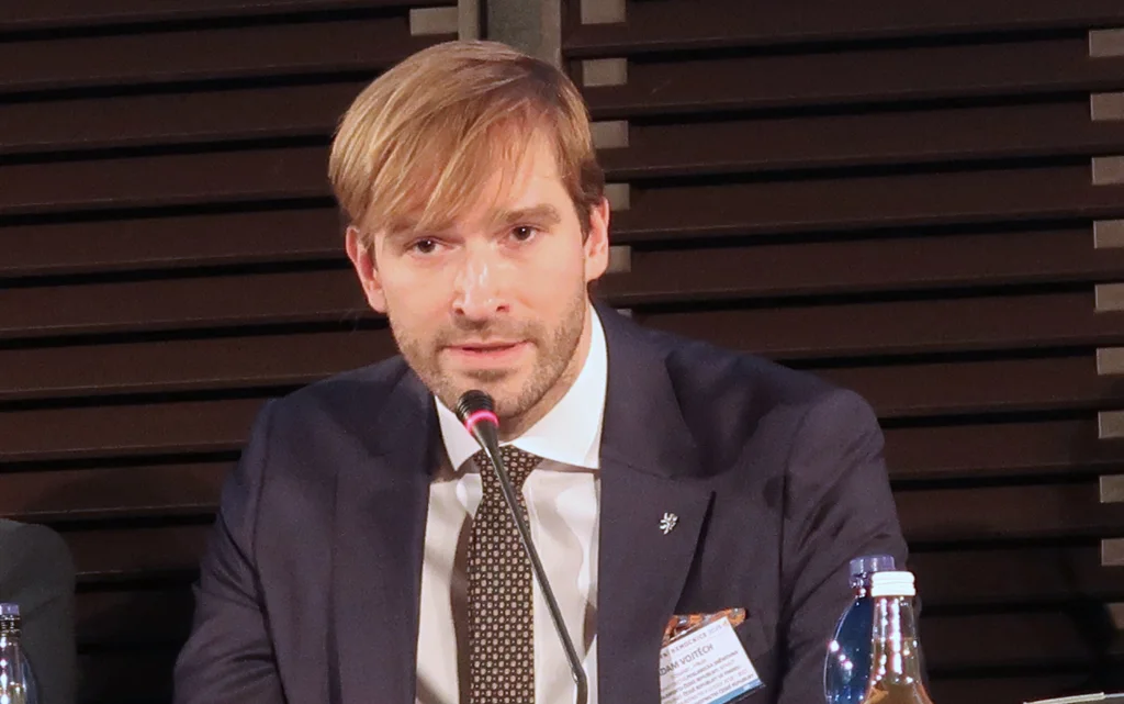 Personální zemětřesení ve VZP se odkládá. Vojtěch vysvětlil důvod