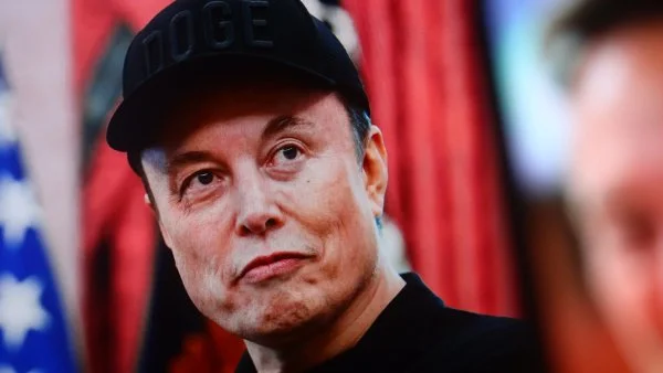 Král boháčů. Musk je prvním člověkem, jehož majetek překonal hranici 600 miliard dolarů