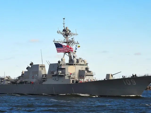 Americká armáda znovu útočila na lodě údajně pašující drogy, zemřelo osm lidí