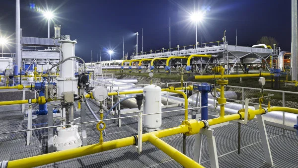 Křetínský chce razantně zvýšit poplatky za tranzit plynu přes Slovensko. Odpor proti tomu vedou Slovnaft a Agrofert