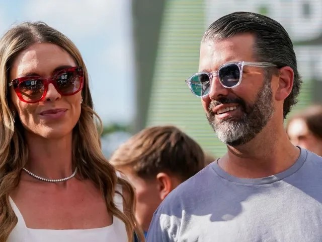 „Doník,“ Trumpův syn Donald Jr. se zasnoubil. Jeho vyvolenou je Bettina Andersonová, „nejšťastnější dívka na světě“