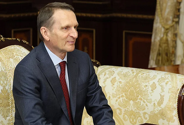 První kontakt. Šéf ruské civilní rozvědky telefonoval s novou ředitelkou britské MI6