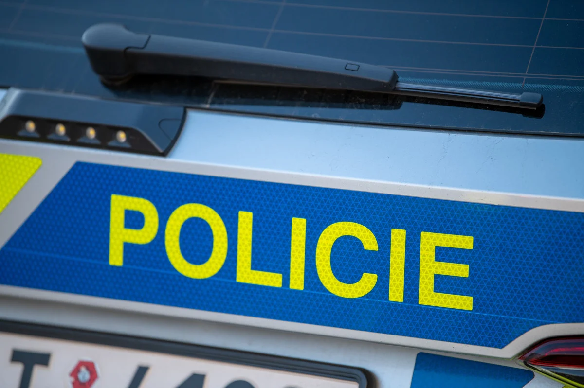 Policisté na Karlovarsku pátrají po pohřešovaném muži. Odešel z práce po hádce se zákaznicí