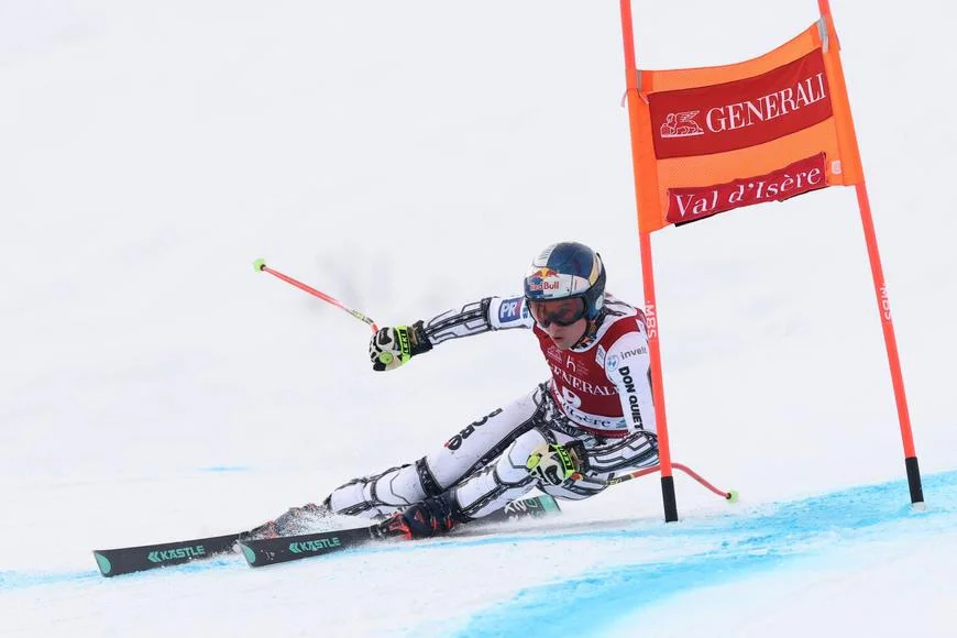 Ledecká znovu v desítce, ve Val d'Isere uspěla i ve sjezdu