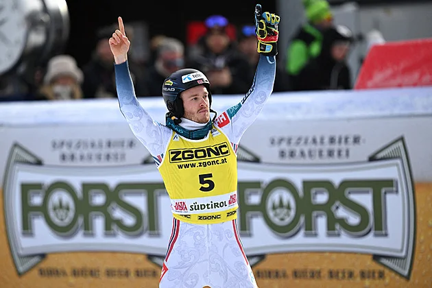 První vítězství v sezoně. Slalom v Alta Badii patřil norskému lyžaři McGrathovi