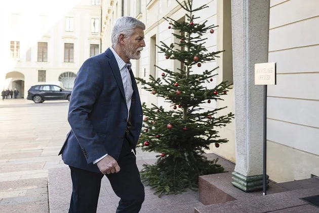 Záleží na Babišovi, zda Turka do vlády nominuje, řekl Pavel před schůzkou