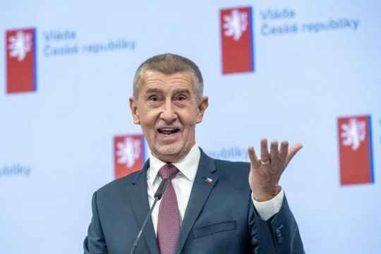 Blesk: Babiš podstoupil ve vinohradské nemocnici ambulantní zákrok ve tváři